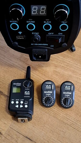 Blitz-uri de studio Dynaphos Expert QS 300W (set doua bucati)